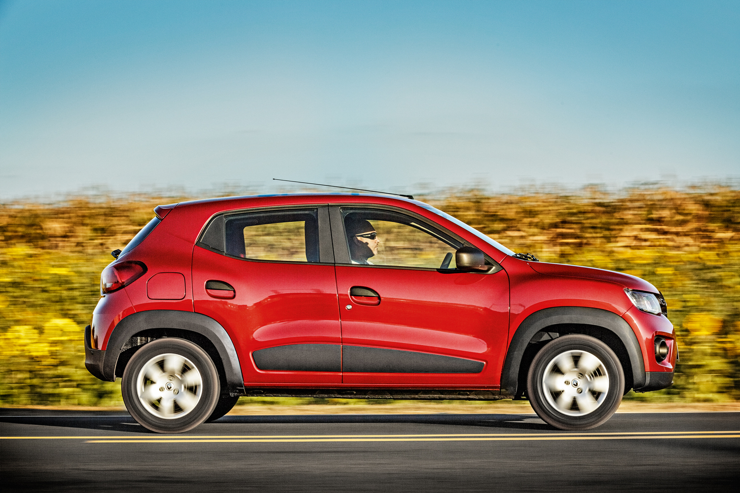 O Kwid tem uma silhueta t&iacute;pica de SUV