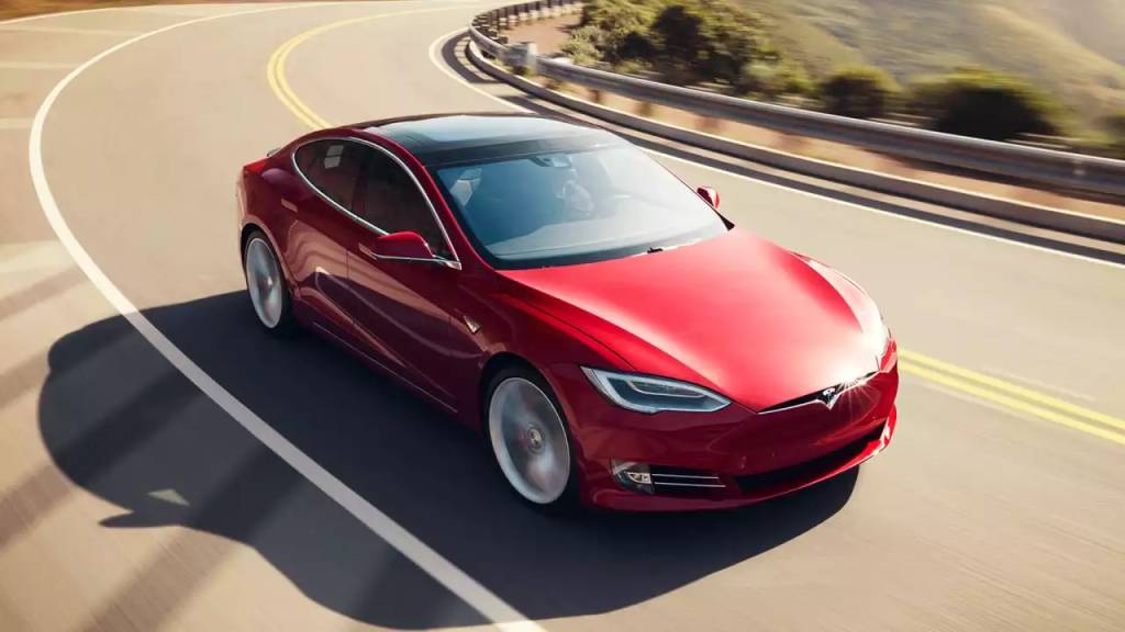 2017_tesla_model-s_LIFE1_ot_209175_1280