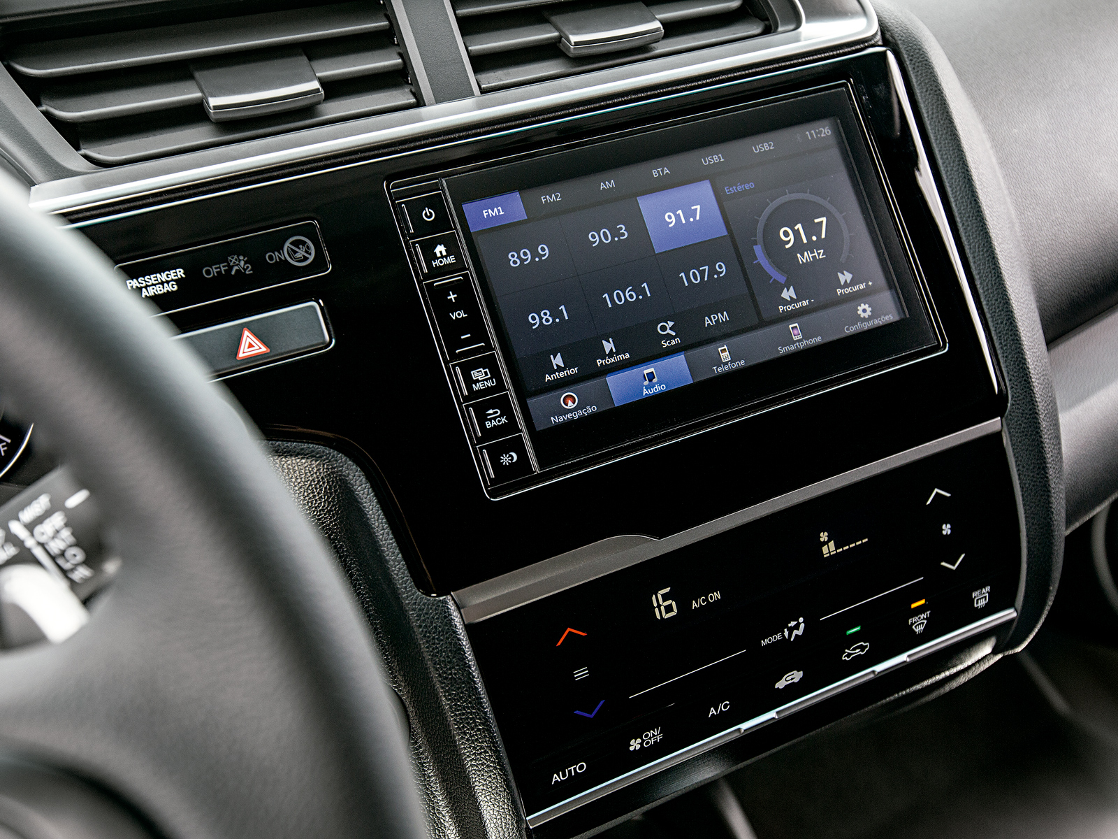 Multim&iacute;dia com GPS &eacute; de s&eacute;rie na EXL