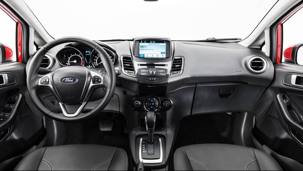 Fiesta Titanium Plus 3