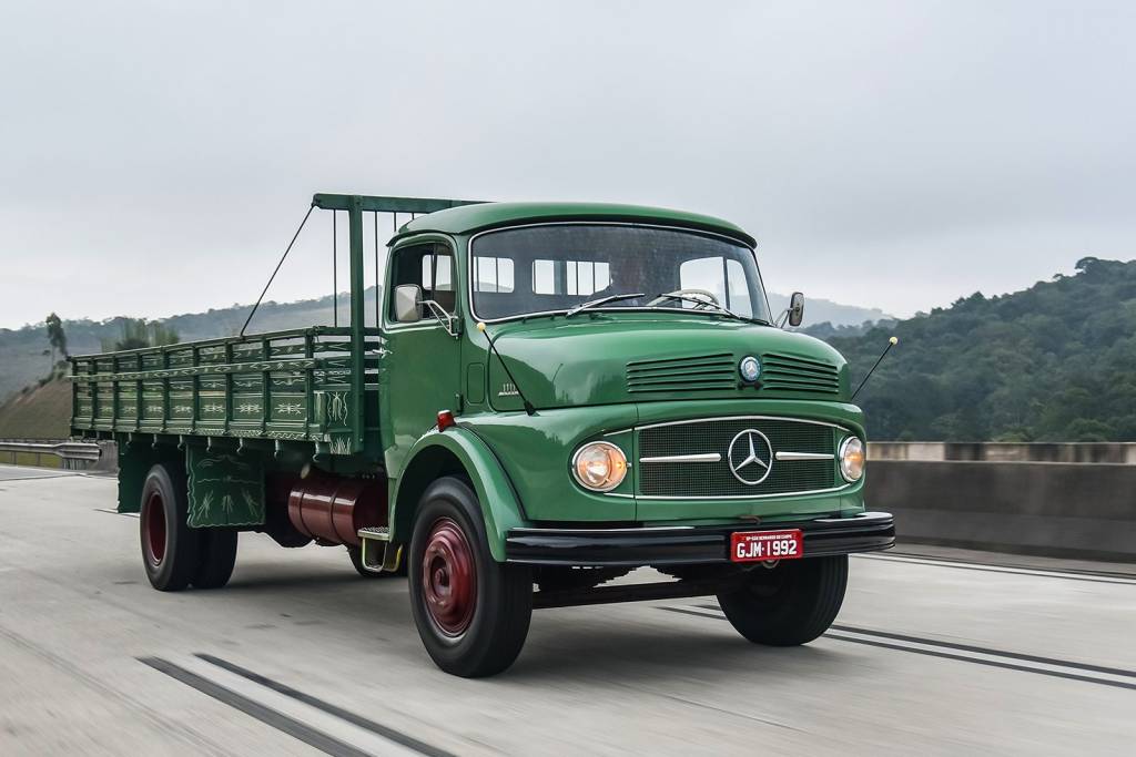 Mercedes-Benz L1111 1 Caminhão foi restaurado pela própria Mercedes
