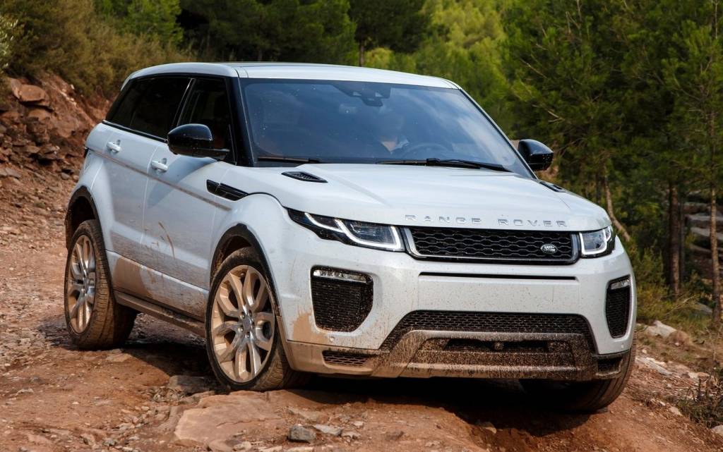 Land Rover oferece desconto de até R$ 62 mil para clientes PcD