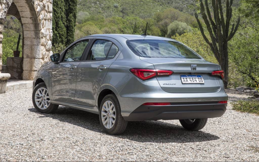 Fiat Cronos Fiat Cronos
