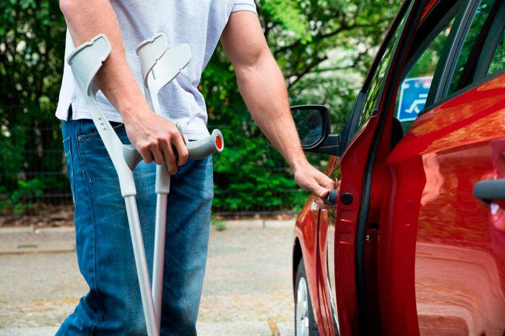 Marcas adotam novo teto para carros PCDs e descontos chegam a R$ 22.000