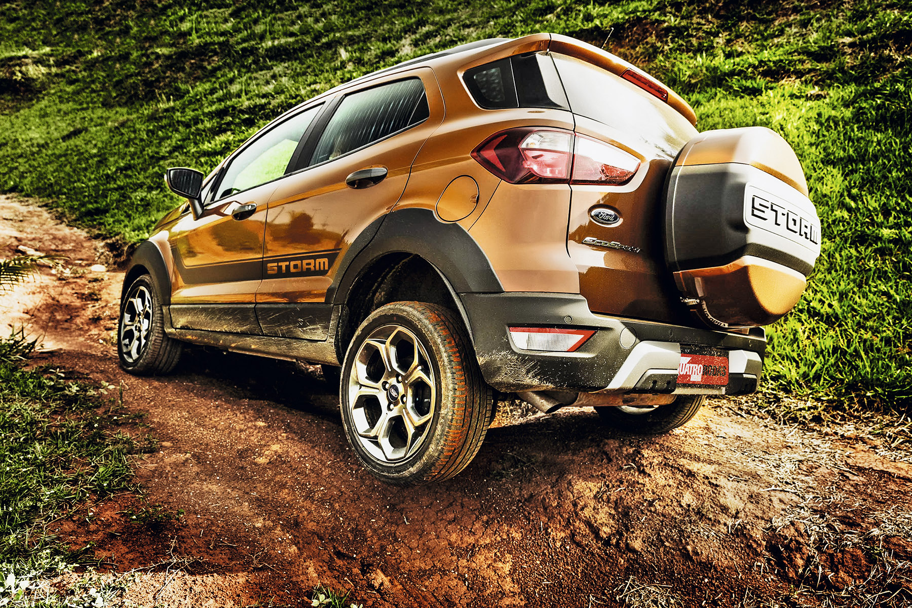 EcoSport traseira
