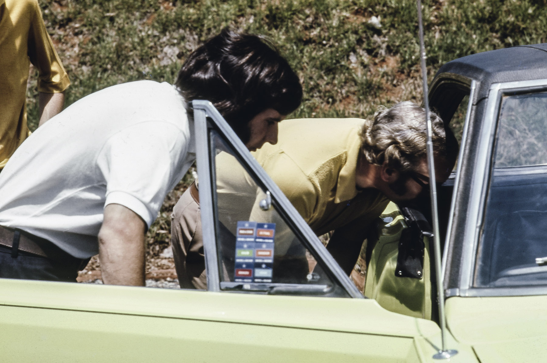 Grandes Comparativos: Corcel GT x Charger RT x LTD Landau x Puma 1800 x Opala SS x Volks TL Grandes Comparativos: Corcel GT x Charger RT x LTD Landau x Puma 1800 x Opala SS x Volks TL