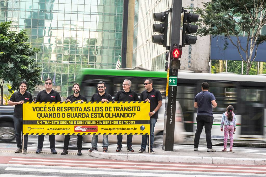 MAIO AMARELO: a equipe de QUATRO RODAS foi para a rua