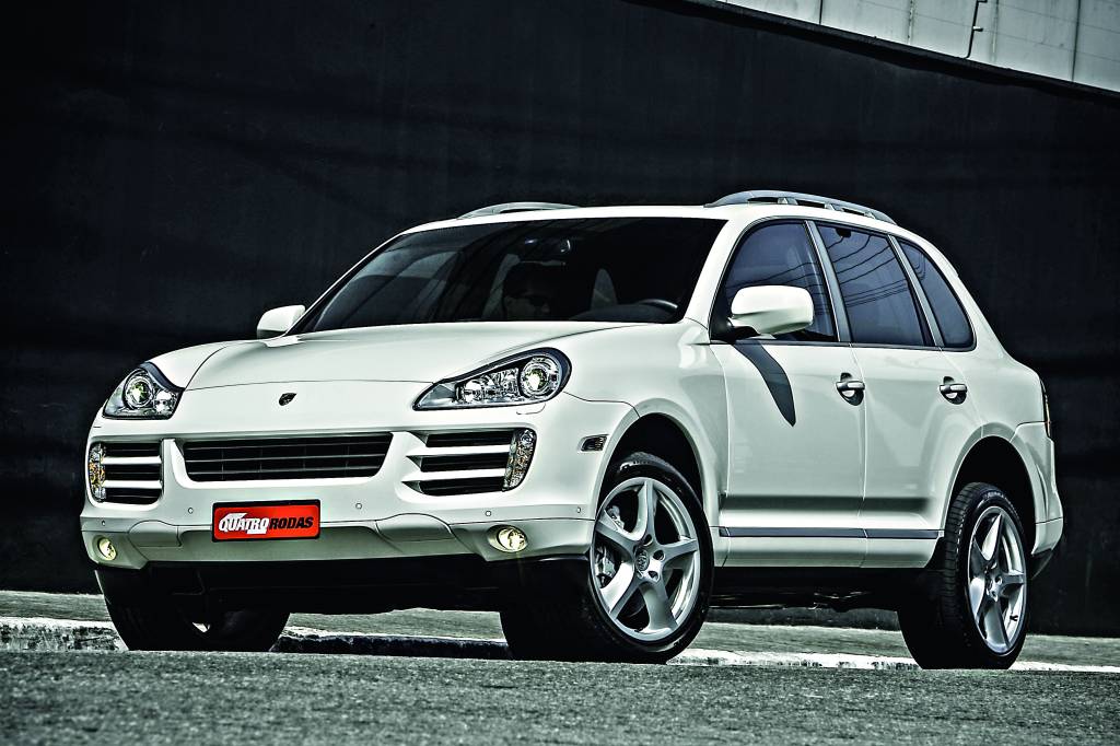 Porsche Cayenne, um SUV de luxo usado por menos de R$ 100.000