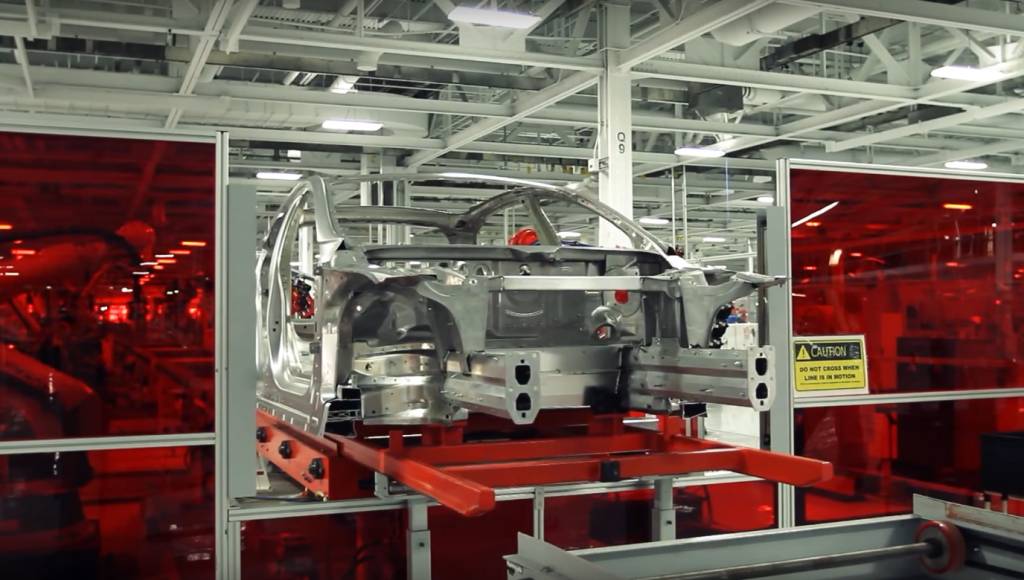 Fábrica Tesla Solda Fábrica Tesla Solda