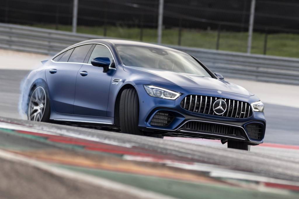 Mercedes-AMG GT 63 S 4MATIC Mercedes-AMG GT 63 S: o canhão, agora, em versão quatro portas