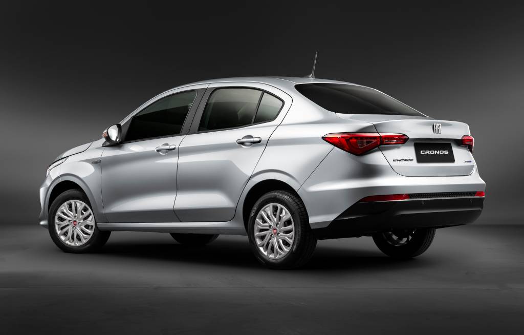 Fiat Cronos Drive 1.8 AT 2 Fiat Cronos Drive 1.8 AT 2