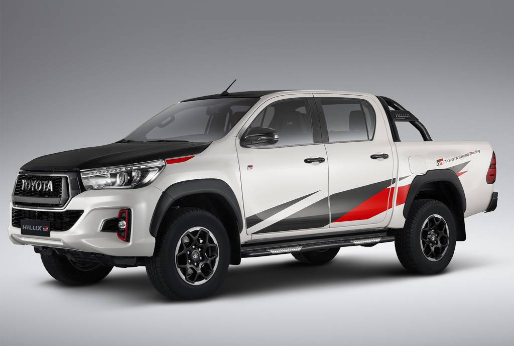 Sem potência a mais, Toyota Hilux GR Sport é R$ 10.000 mais cara que a SRX