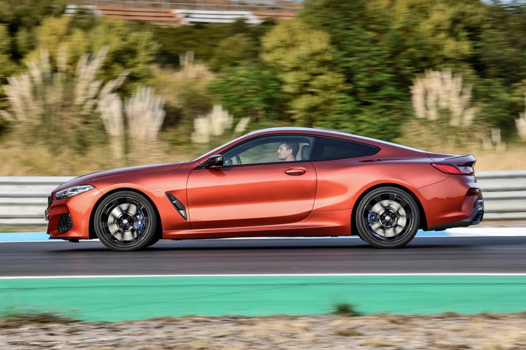 BMW Serie 8 Coupe 850i (15) BMW Serie 8 Coupe 850i (15)