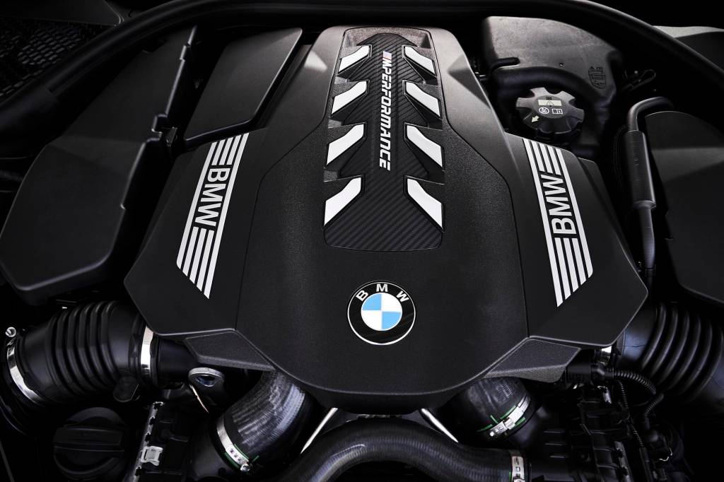 BMW Serie 8 Coupe 850i (16) BMW Serie 8 Coupe 850i (16)