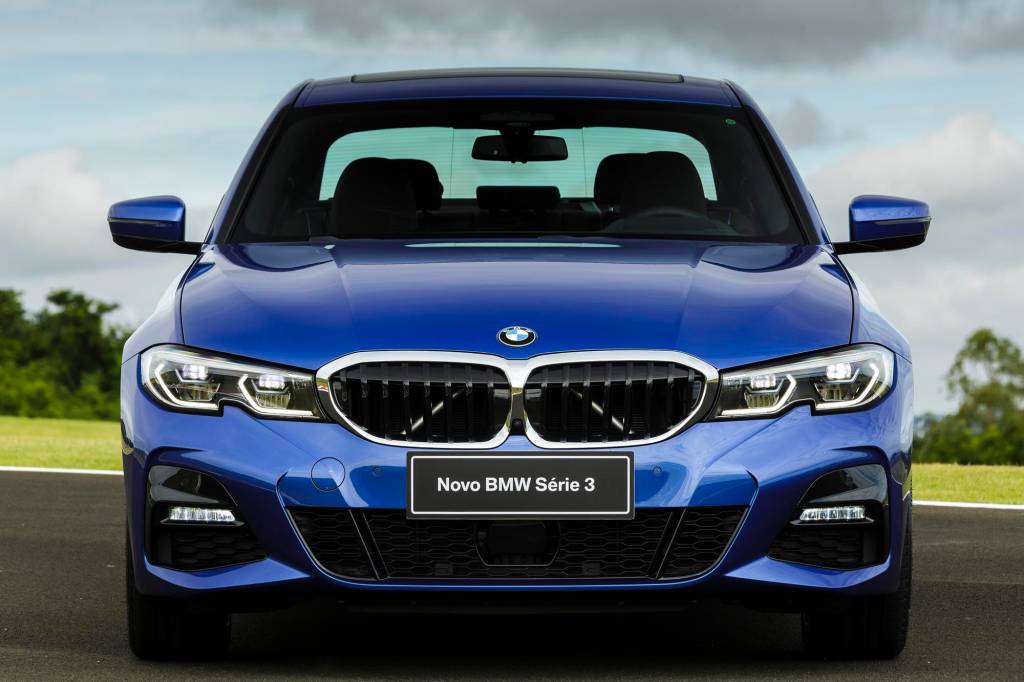 BMW 330i-66 BMW 330i-66