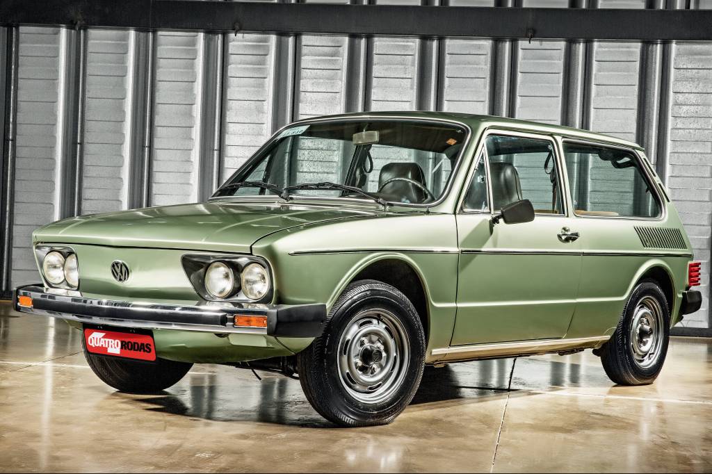VW Brasília LS foi o último suspiro do motor a ar contra Gol e Chevette