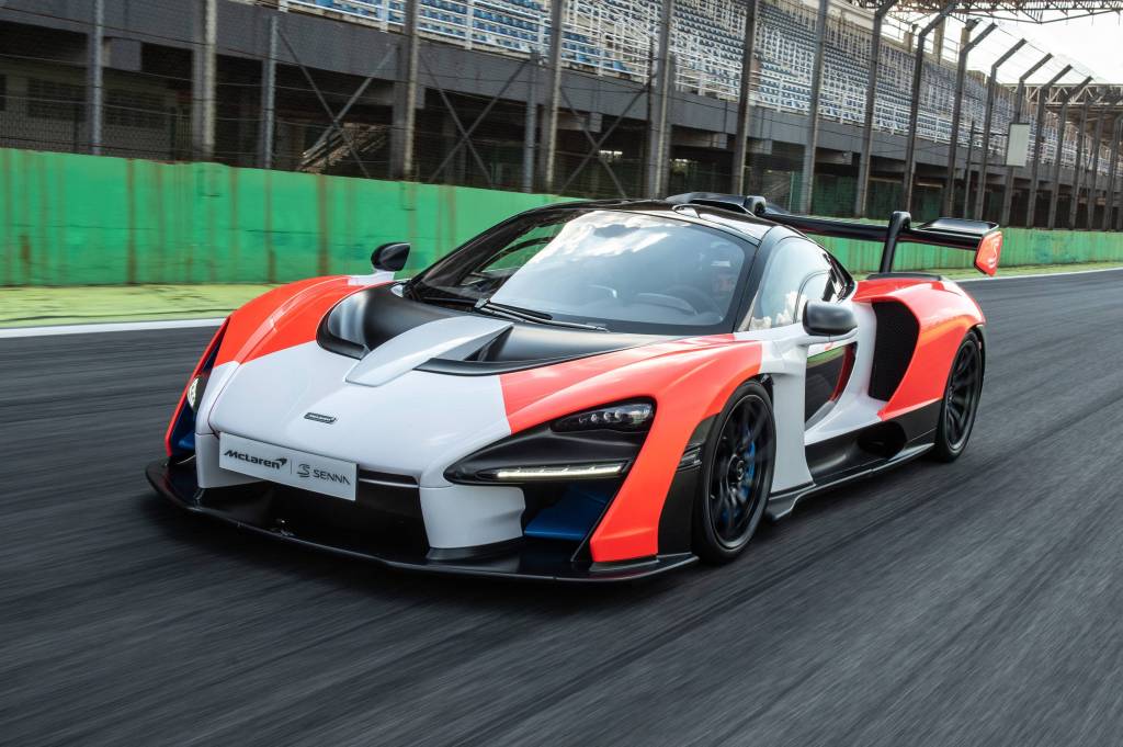 Pilotamos McLaren Senna em Interlagos, pista que Ayrton ajudou a desenhar