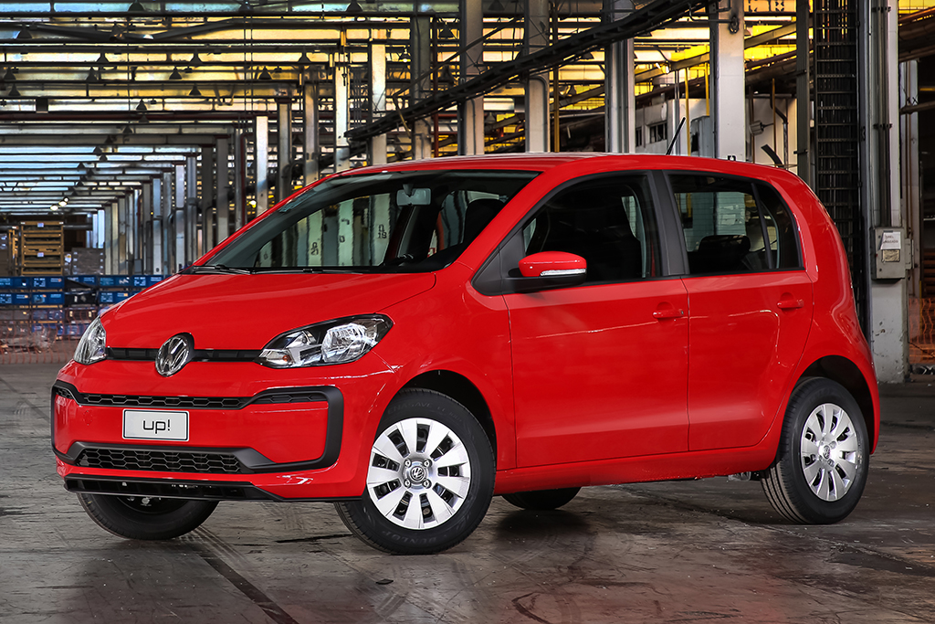 Volkswagen Up! perde versões, fica mais barato e aposenta câmbio i-Motion