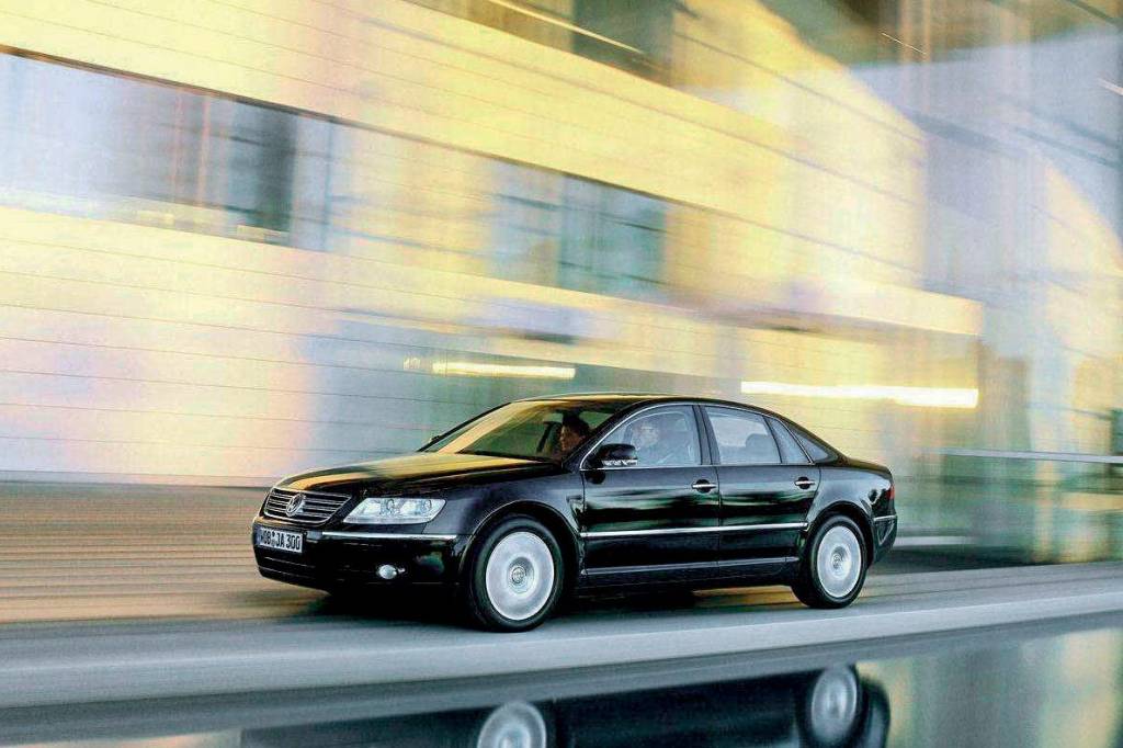 Volkswagen-Phaeton-2002-1600-07.jpg Volkswagen-Phaeton-2002-1600-07.jpg