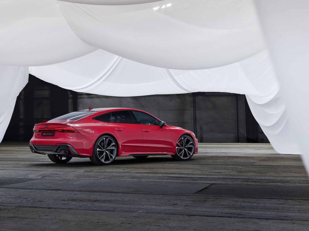 2020-audi-rs7-sportback-8 2020-audi-rs7-sportback-8
