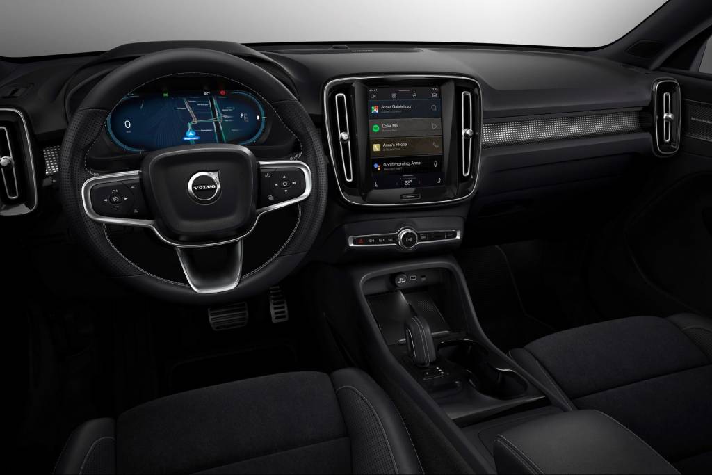 XC40 Recharge (4) XC40 Recharge (4)