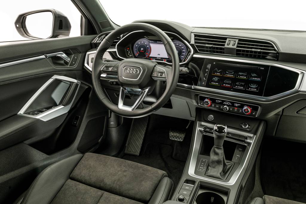 Audi Q3 2020 (7) Audi Q3 2020 (7)