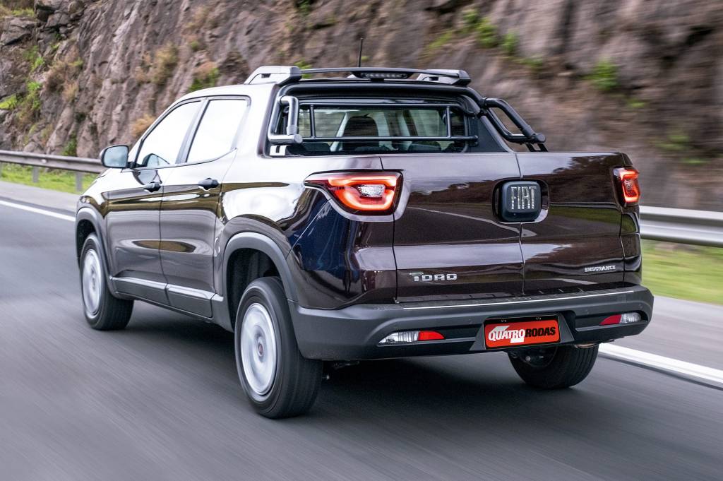 Fiat Toro Endurance MT Teste: Fiat Toro 1.8 manual é confortável, mas clama por um motor melhor