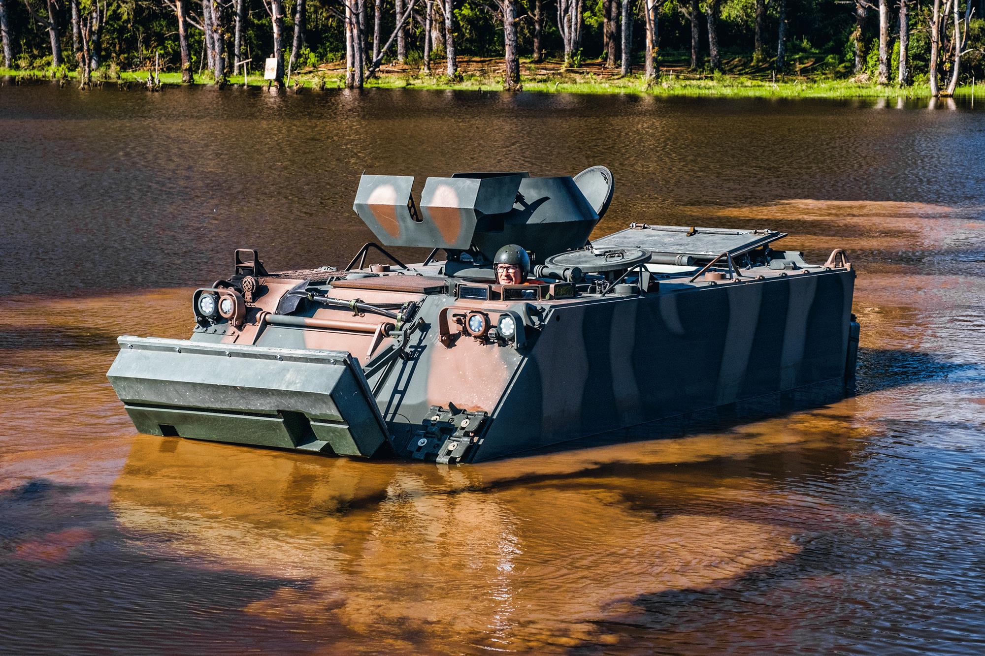 m113-br