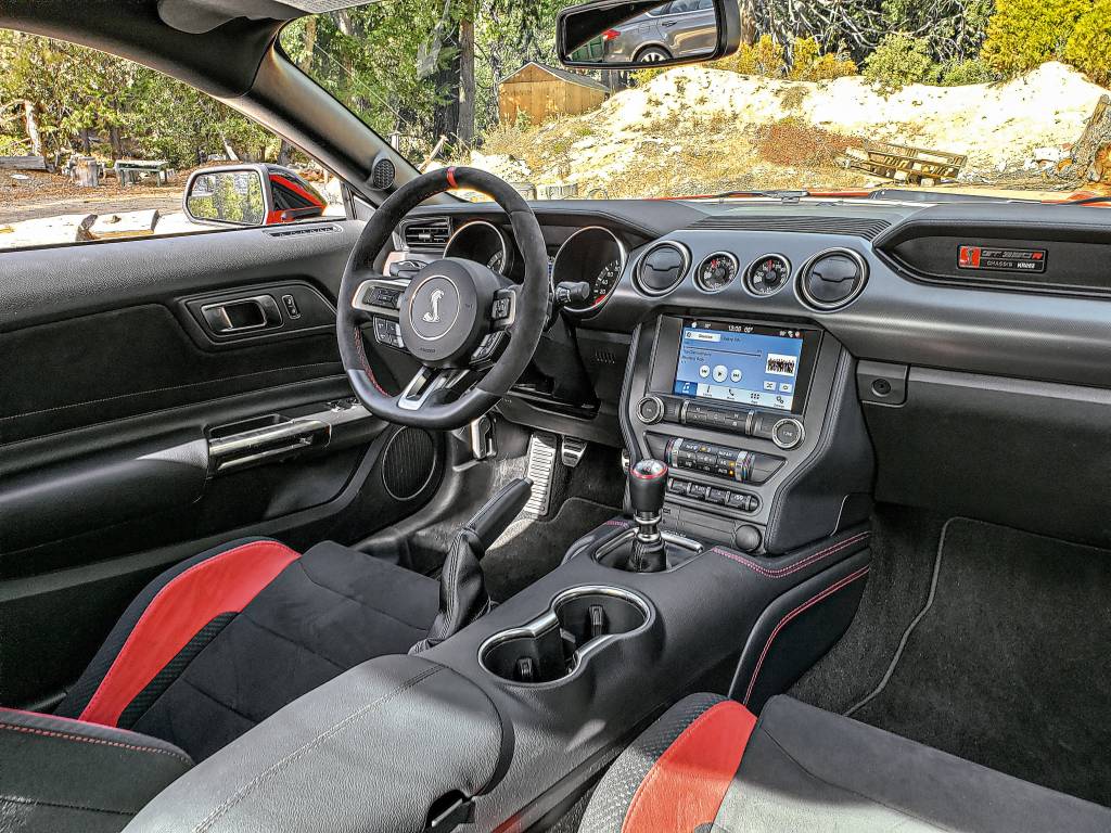 Ford Mustang GT350R (15) Ford Mustang GT350R (15)
