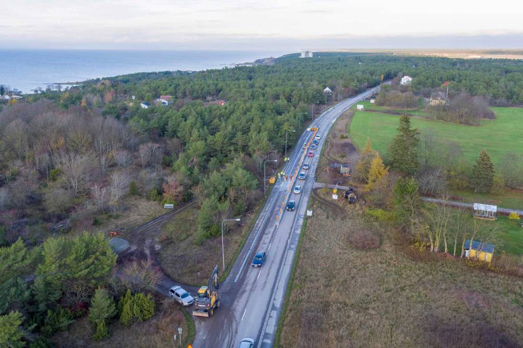 Rodovia de R$ 63 milhões é capaz de carregar carro elétrico em movimento