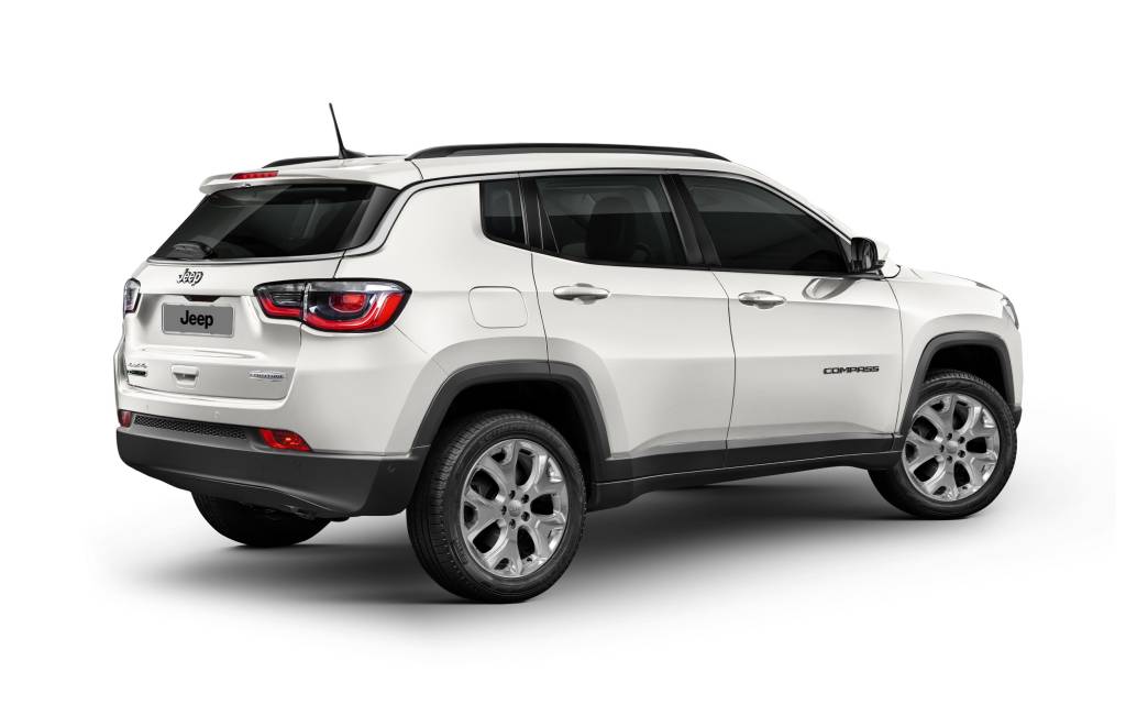 Jeep_compass_longitude_diesel_0005-large Jeep_compass_longitude_diesel_0005-large