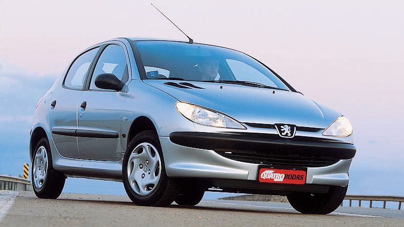 Peugeot 206 Selection Pack 5p. 2001 Peugeot 206 Selection 2001, o primeiro fabricado no Brasil