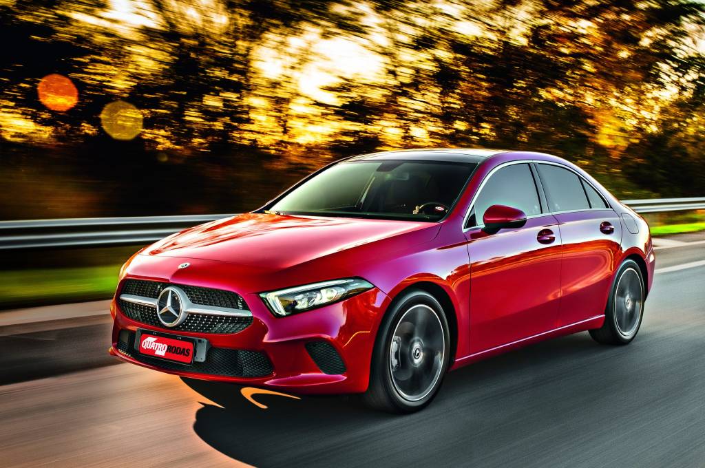 MERCEDES CLASSE A A200 Mercedinho tem visual elegante e muita tecnologia