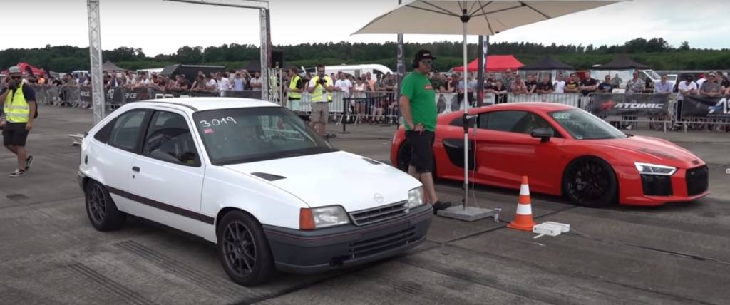 kadett Chevrolet Kadett é “matador de Audi” em evento de arrancada na Alemanha