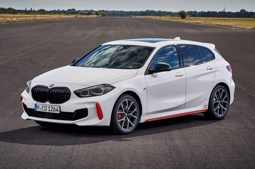 BMW Série 1 TI é versão esportiva com 265 cv, mas apenas tração dianteira