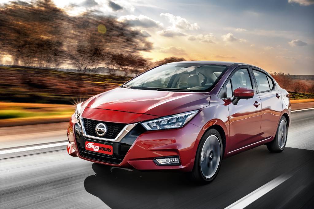 QR-739-CARRO-NISSAN-VERSA-ABRE QR-739-CARRO-NISSAN-VERSA-ABRE