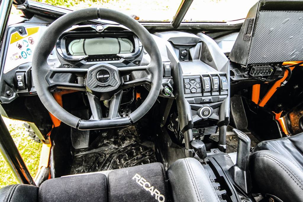 CAN-AM Maverick X3 MAX RS Turbo CAN-AM Maverick X3 MAX RS Turbo