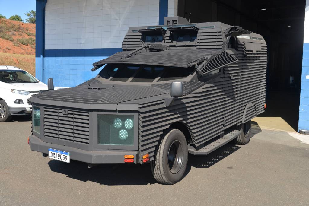 Essa Nissan Frontier quer se tornar o melhor caveirão do Brasil