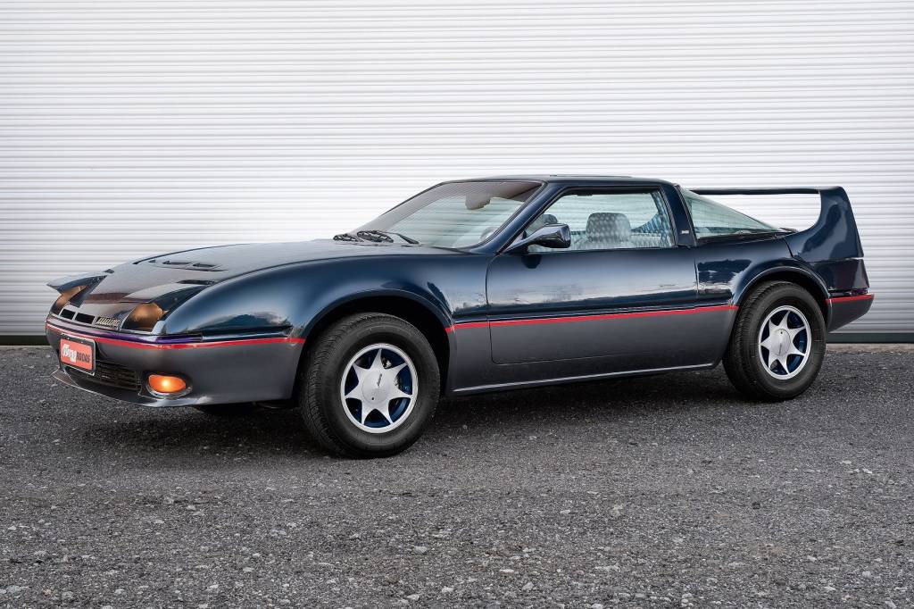 TV, neon e inteligência artificial: Miura X11 é tecnológico até hoje