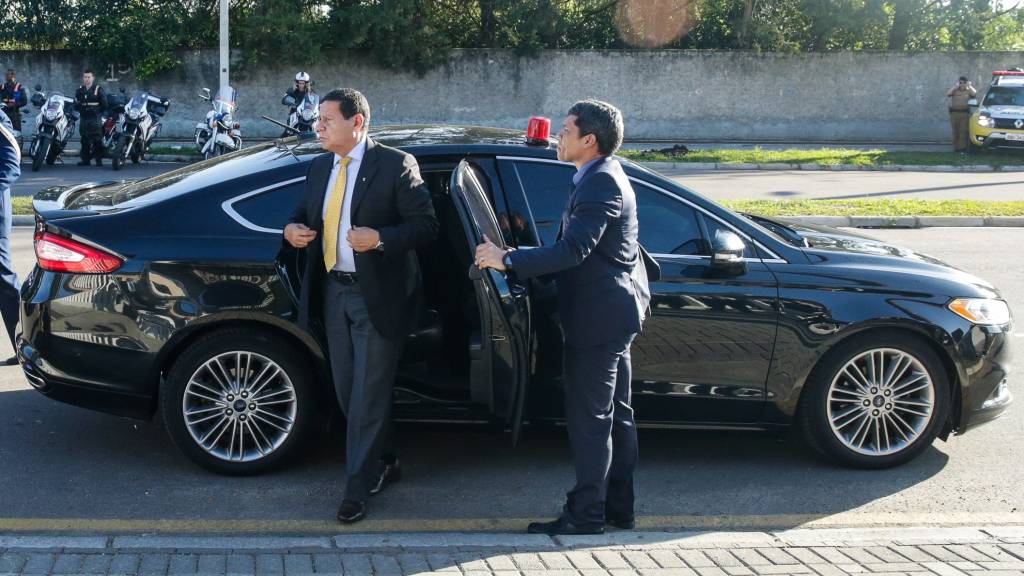 Hamilton Mourão vice presidente Ford Fusion Hamilton Mourão vice presidente Ford Fusion