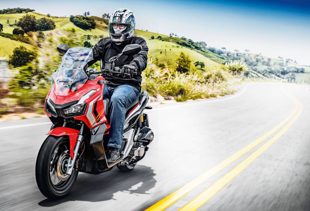 Honda ADV Honda ADV é scooter aventureira que te livra do trânsito – e da cidade