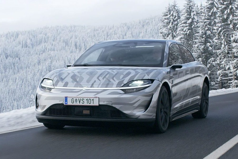 Carro elétrico da Sony trará Playstation 5 integrado e já roda na Europa