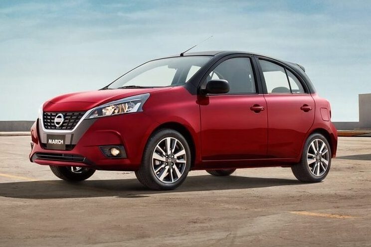 Nissan March ganha sobrevida no México com frente de Versa e Kicks