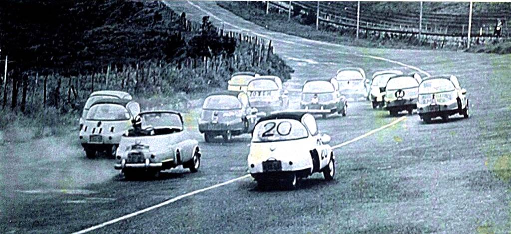 6 Romi-Isetta, Quatro ROdas