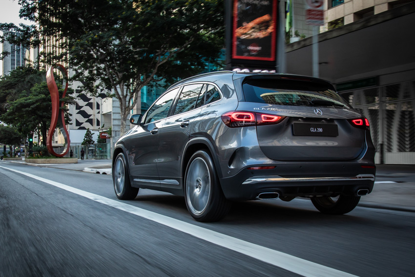 Novo Mercedes GLA fica maior, mais esportivo, mais caro… e menos potente