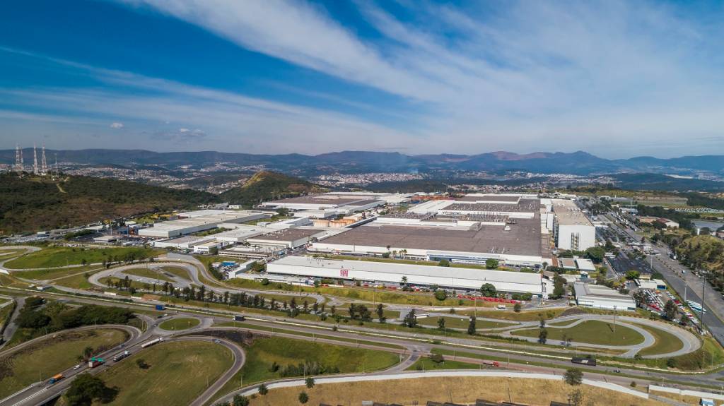 Stellantis inaugura fábrica de motores e confirma 1.3 turbo de 180 cv