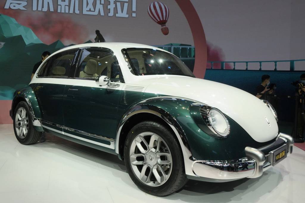 Volkswagen pode processar fabricante chinesa por cópia elétrica do Fusca
