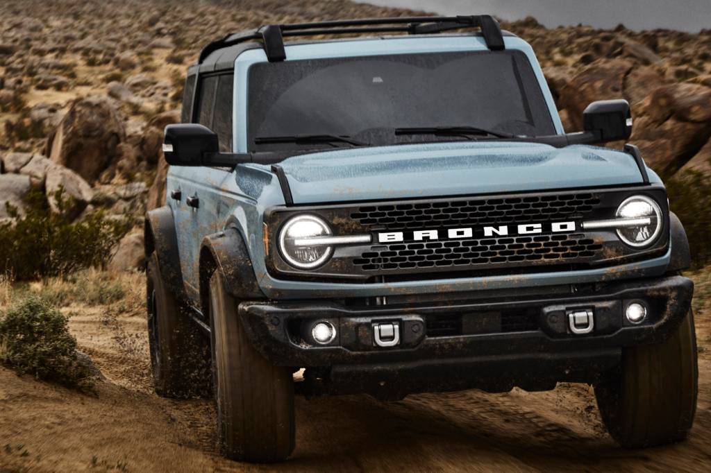 Ford Bronco quatro portas 2021 Ford Bronco 2021 quatro portas frente
