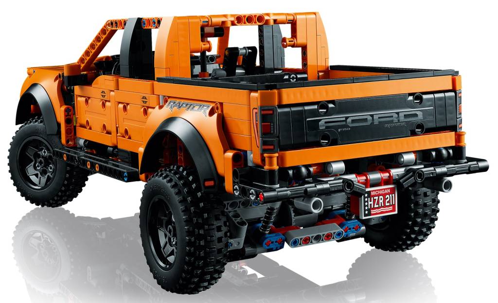F-150 Raptor Lego Até os pontos da suspensão traseira seguem modelo real
