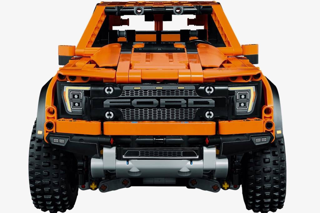 FORD F-150 LEGO Ford F-150 laranja de LEGO visto de frente